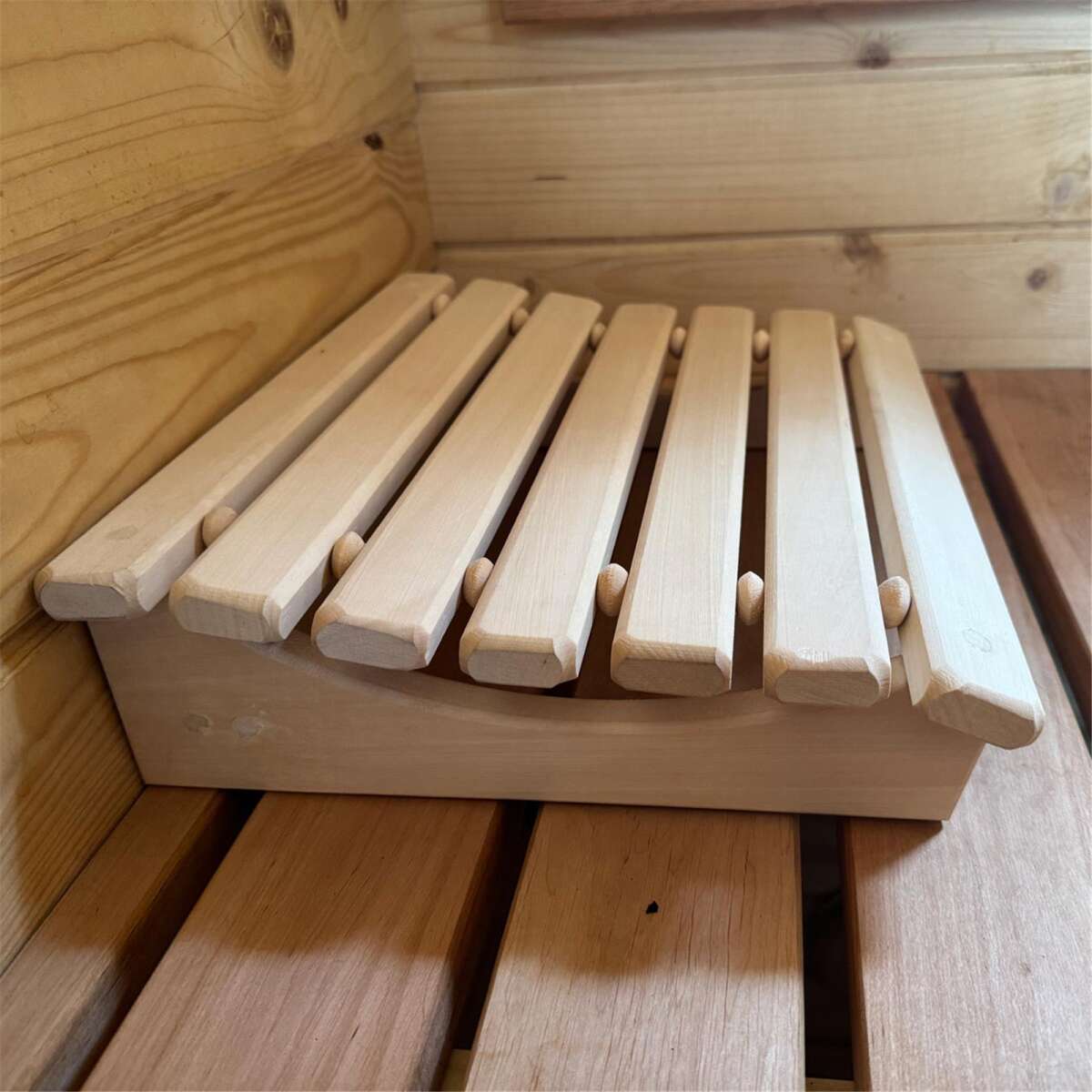 Appuie-tête en bois 360x300x100 mm box